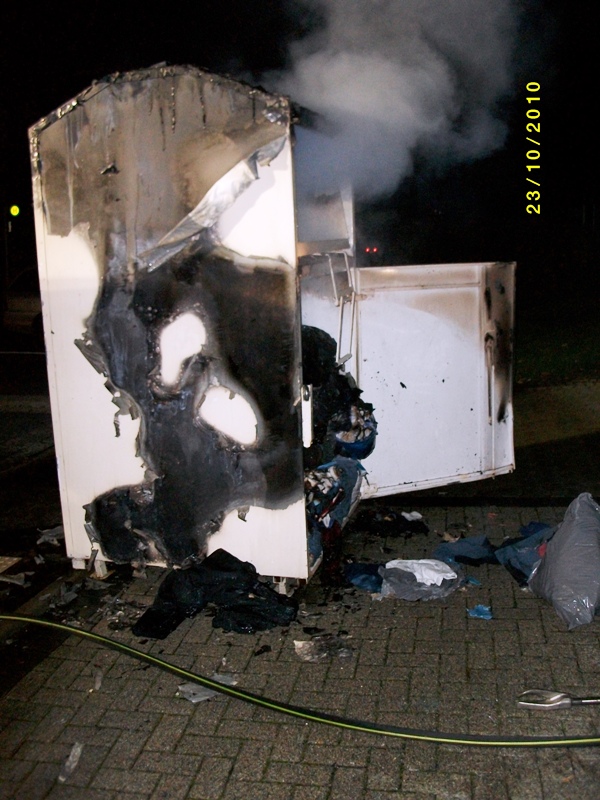 brand altkleidercontainer